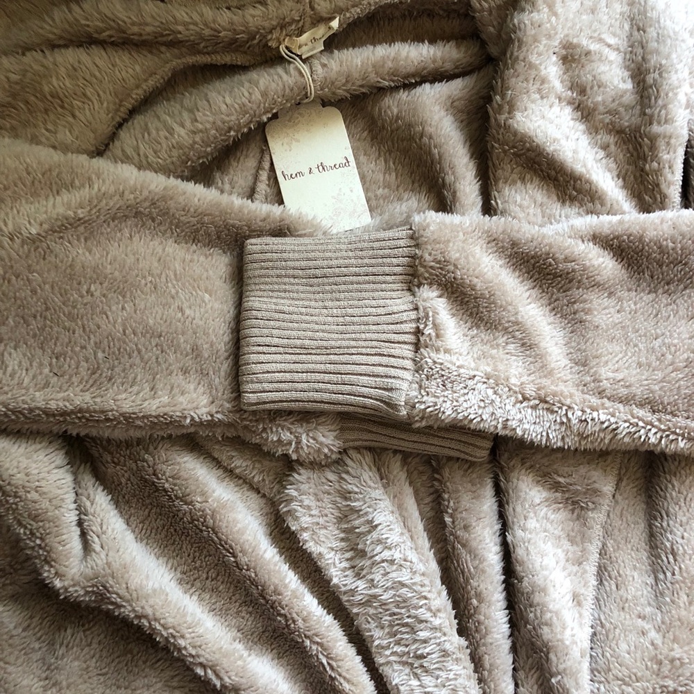 SALE!!!!✨LAST 1!✨Taupe Teddy Bear Soft Cozy Jacket - Picture 3 of 7